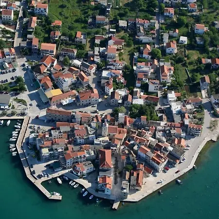 In With Balcony, Air Conditioning, Wifi 4323-3 * Vodice