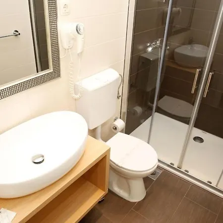 Apartman In With Balcony, Air Conditioning, Wifi 4323-3