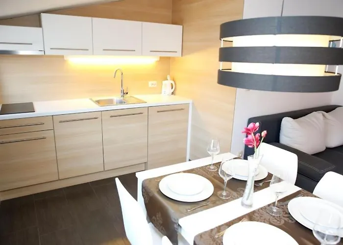 In With Balcony, Air Conditioning, Wifi 4323-3 Апартаменты